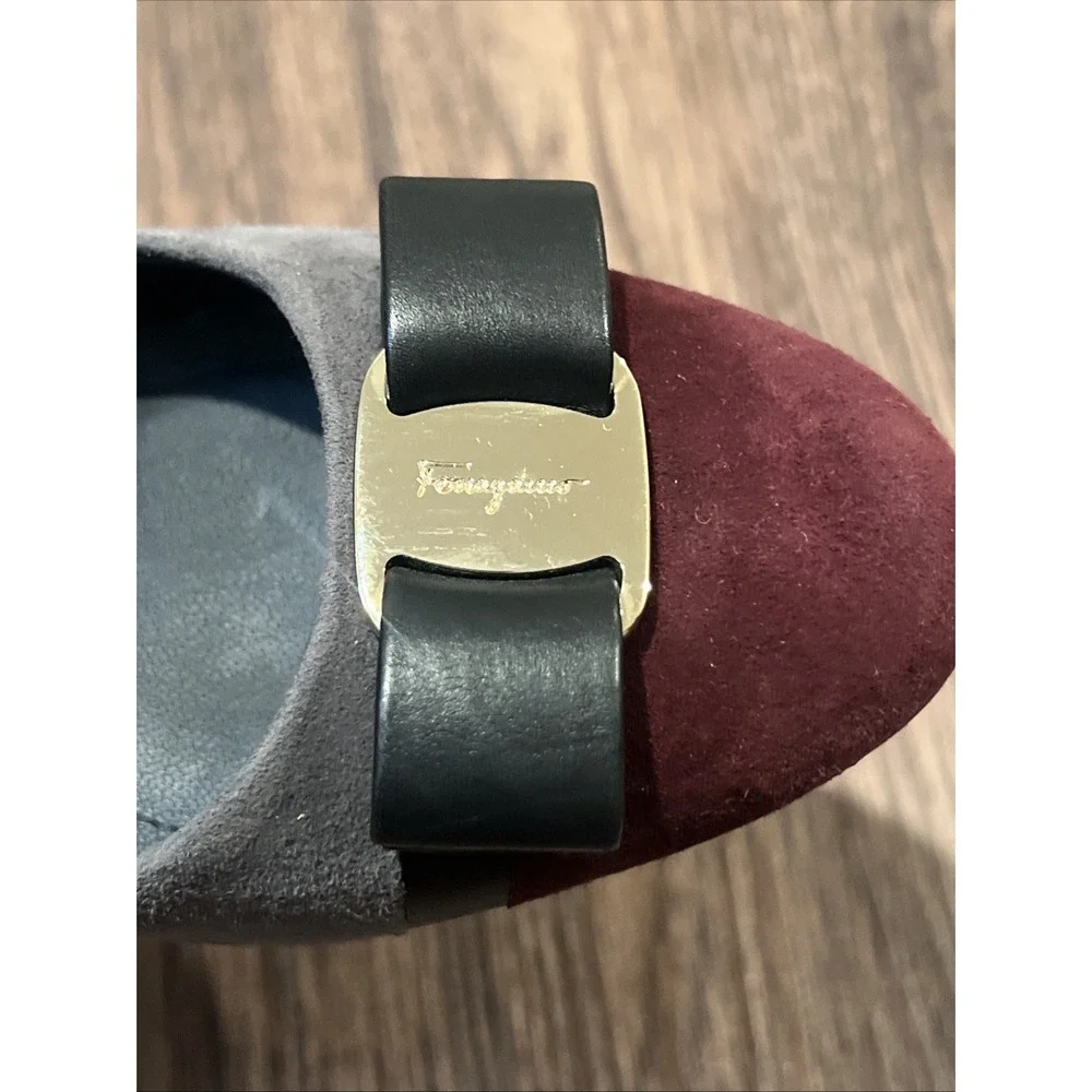 Salvatore Ferragamo Vara ballet flats shoes Suede size 7